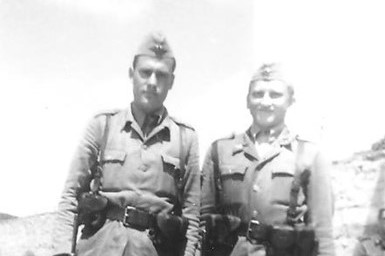 Boris Šuligoj in Anton Kosi, pitomca 32.klase, leta 1967